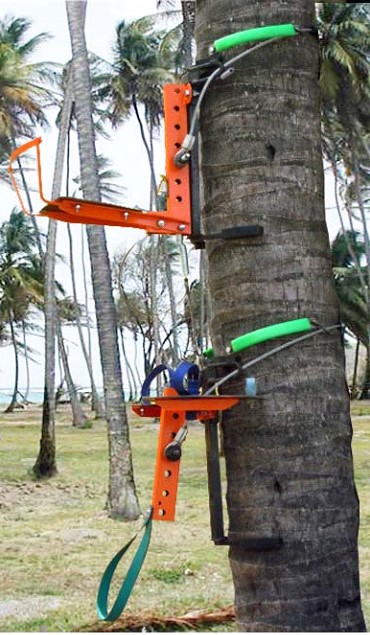 'Advance' Coconut Tree Climber (sitting type, manually operated)