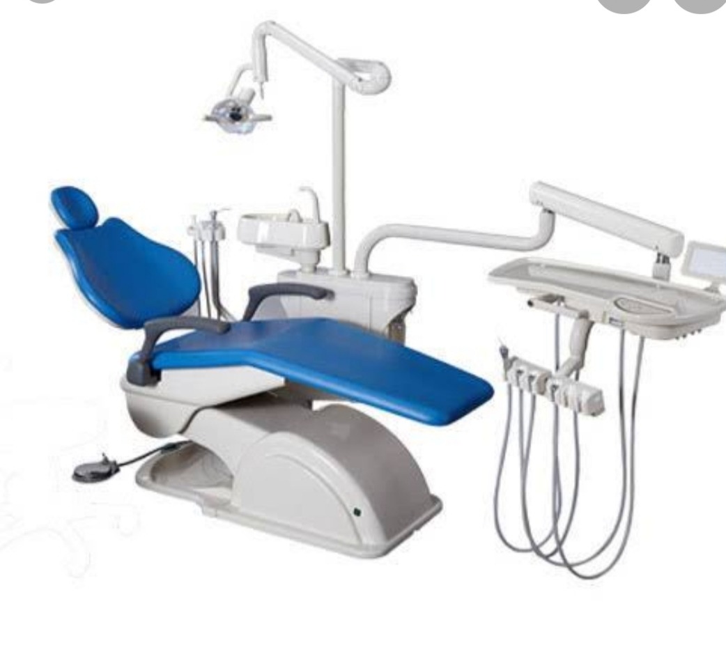 DENTAL CHAIR UNIT WITH ACCESSORIES