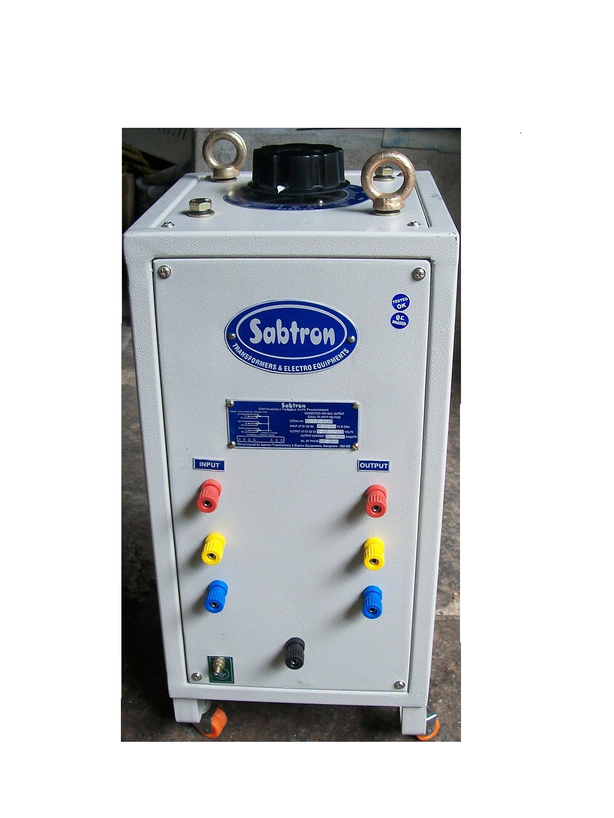 10 AMPS THREE PHASE VARIABLE TRANSFORMER BOX TYPE