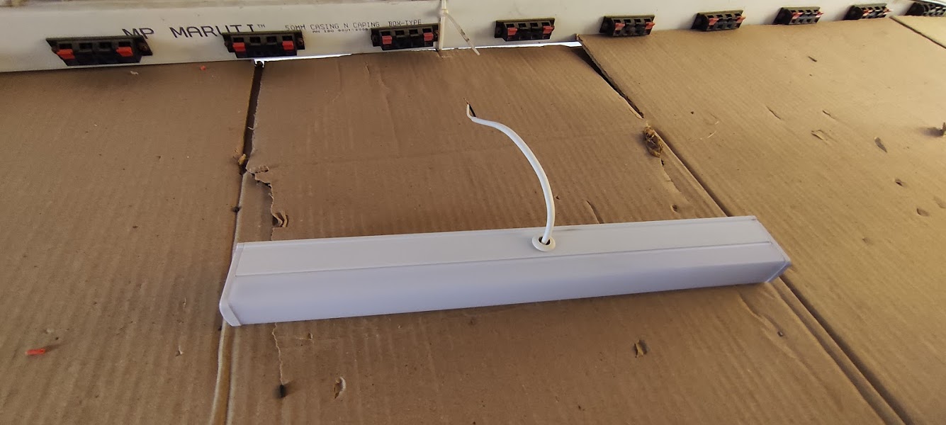 LED T5 light - 1Ft 5W 