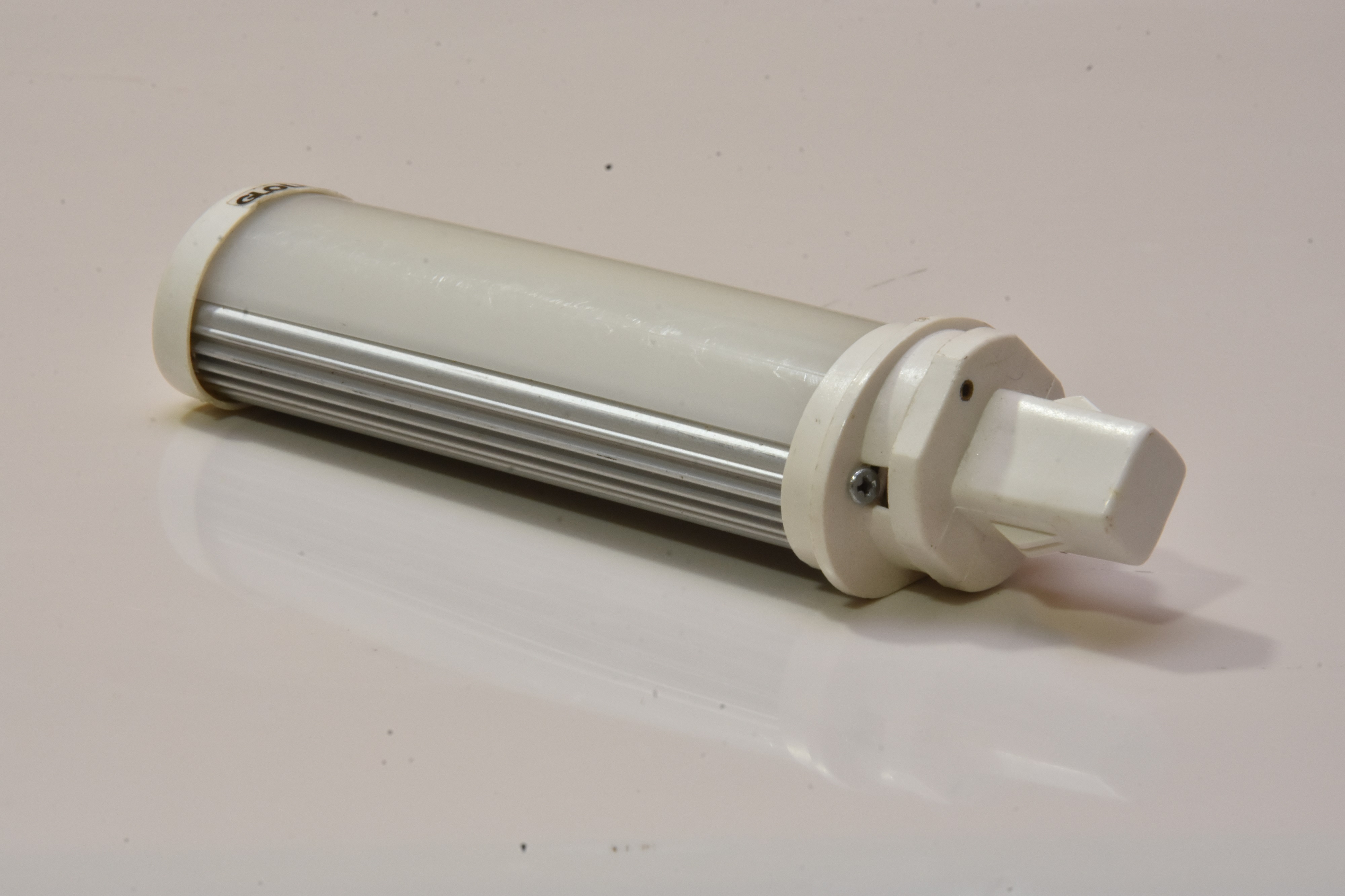 LED 2 pin PLC lamp - 9W 