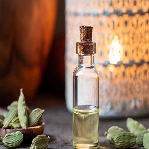 Cardamom Oleoresin 40% Voc Oil Soluble