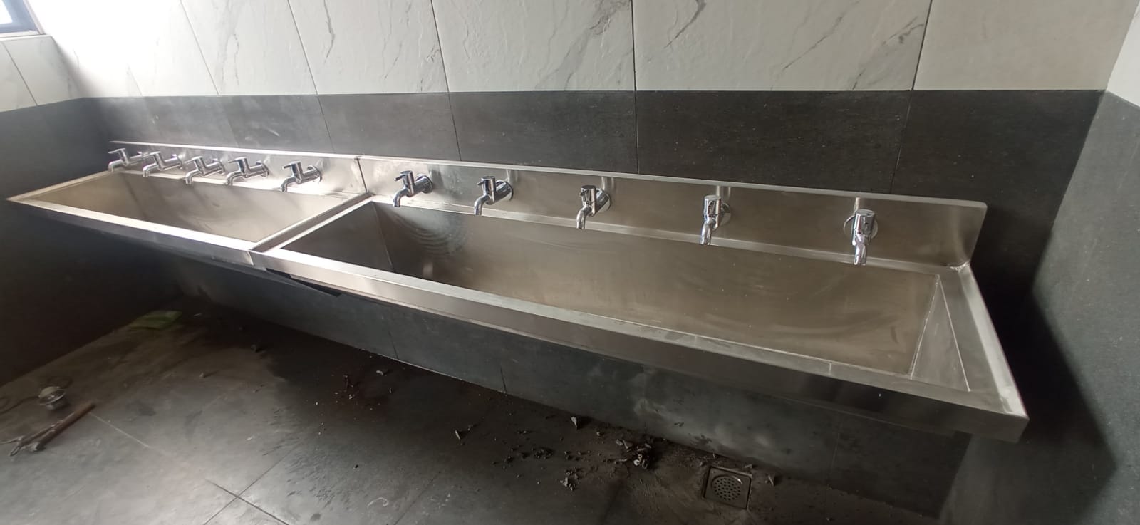 handwash sink