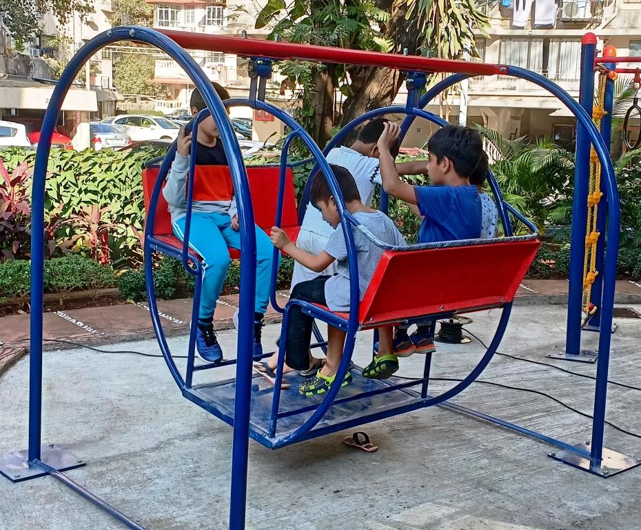 Multi Seater Circular Swing