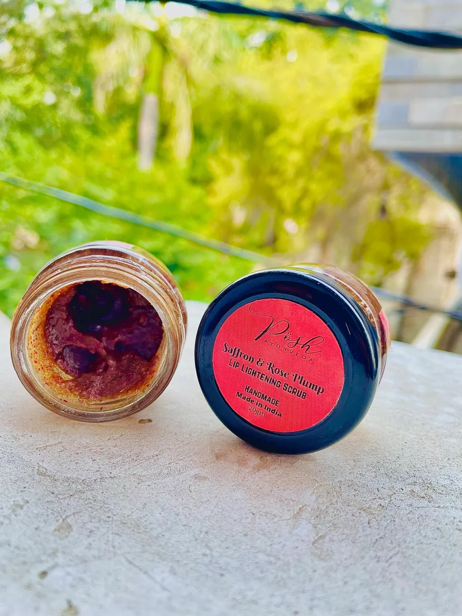 Saffron & Rose Plump Lip Lightening Scrub