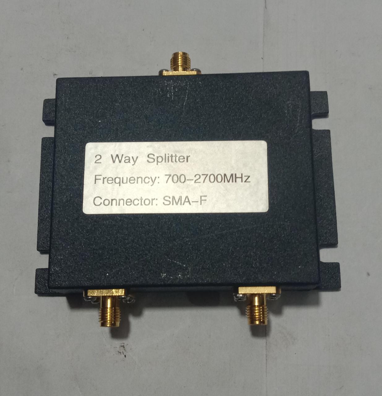 2 WAY SMA F MICROSTRIP SPLITTER 698-2700