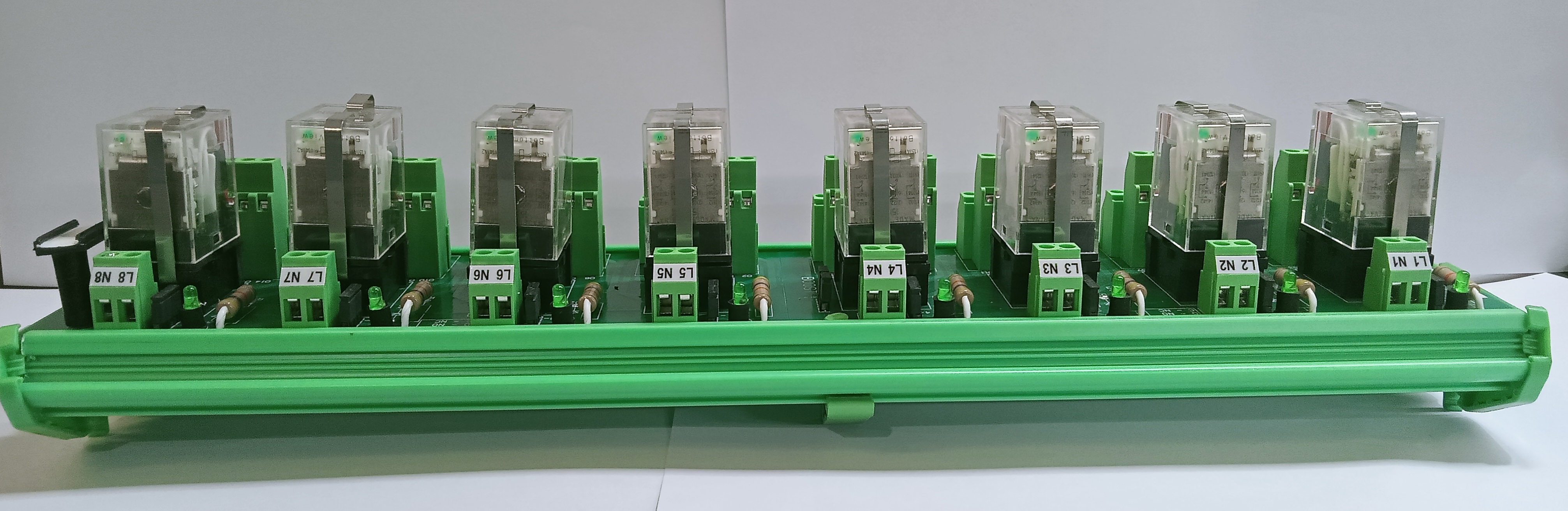 Relay Module 230 Volt AC 8 Channel 4 Change Over