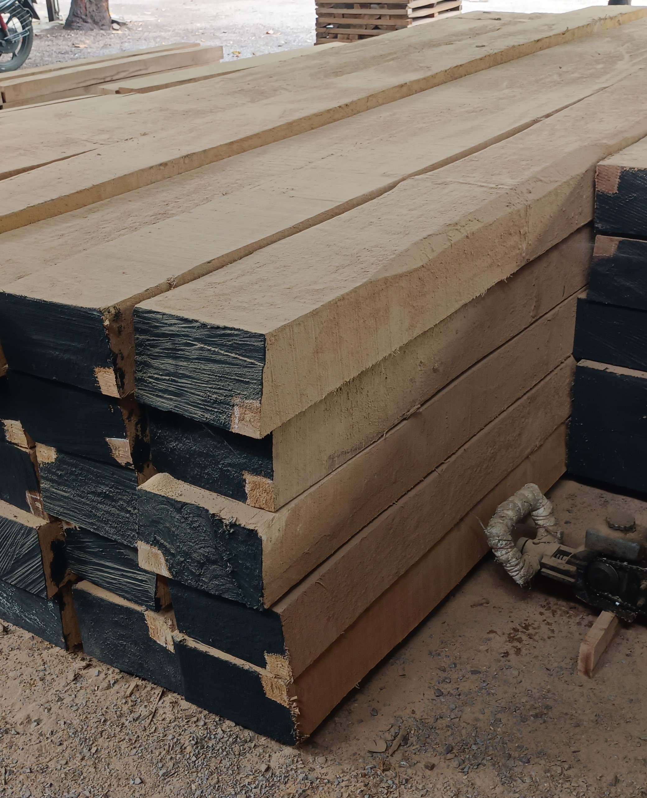 SAL WOOD AND ALL OTHER WOOD PLANKS
