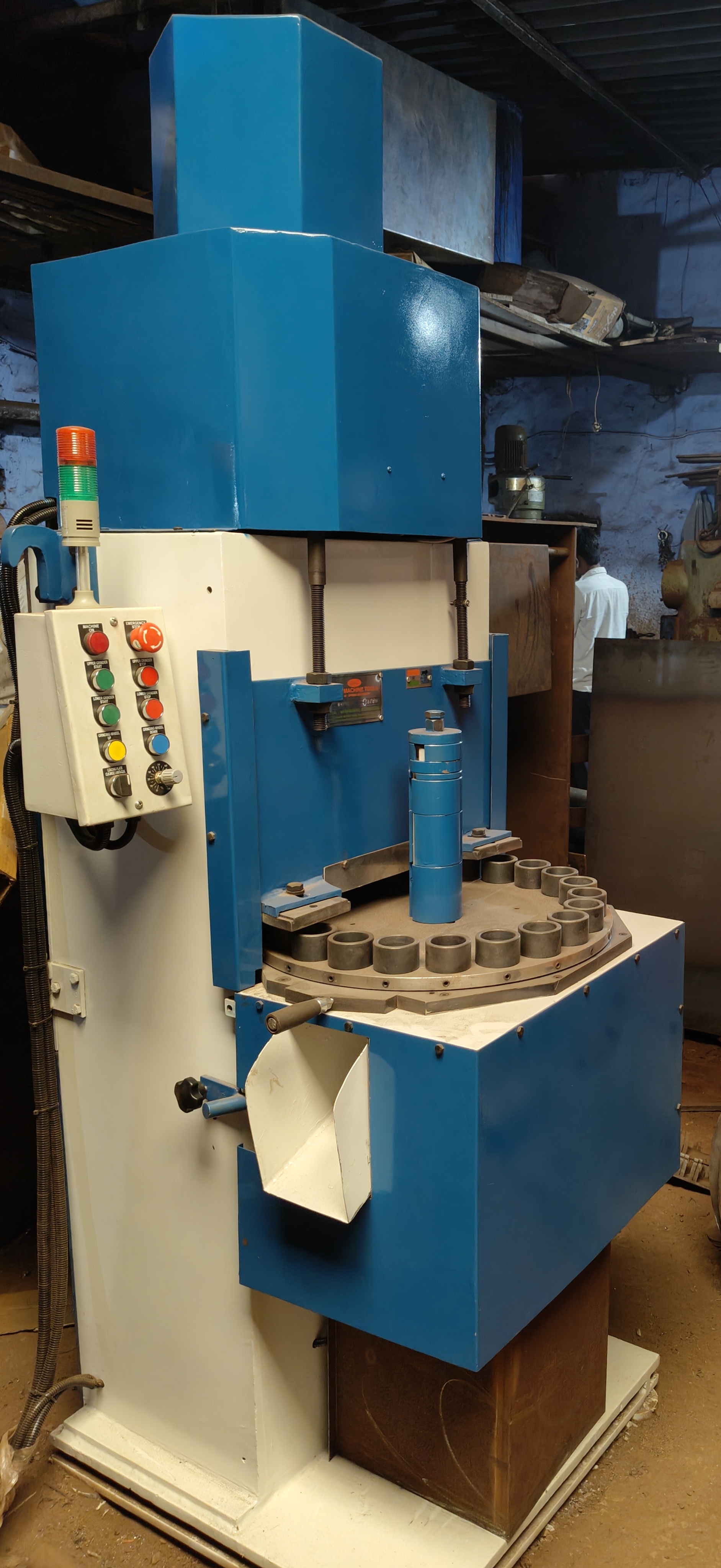Spring grinding machine 