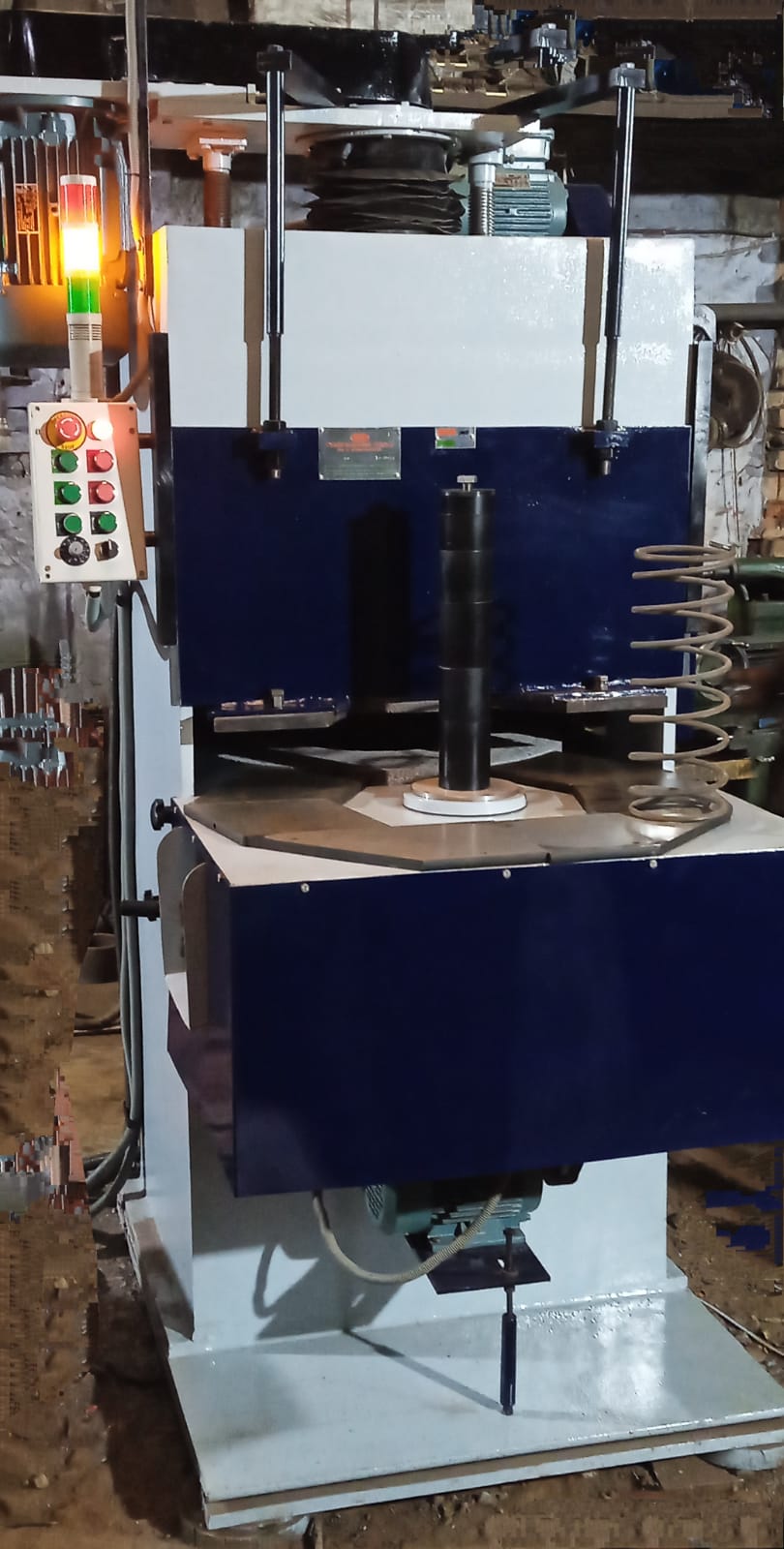 Spring grinding machine 