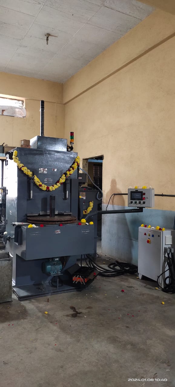 Spring grinding machine 