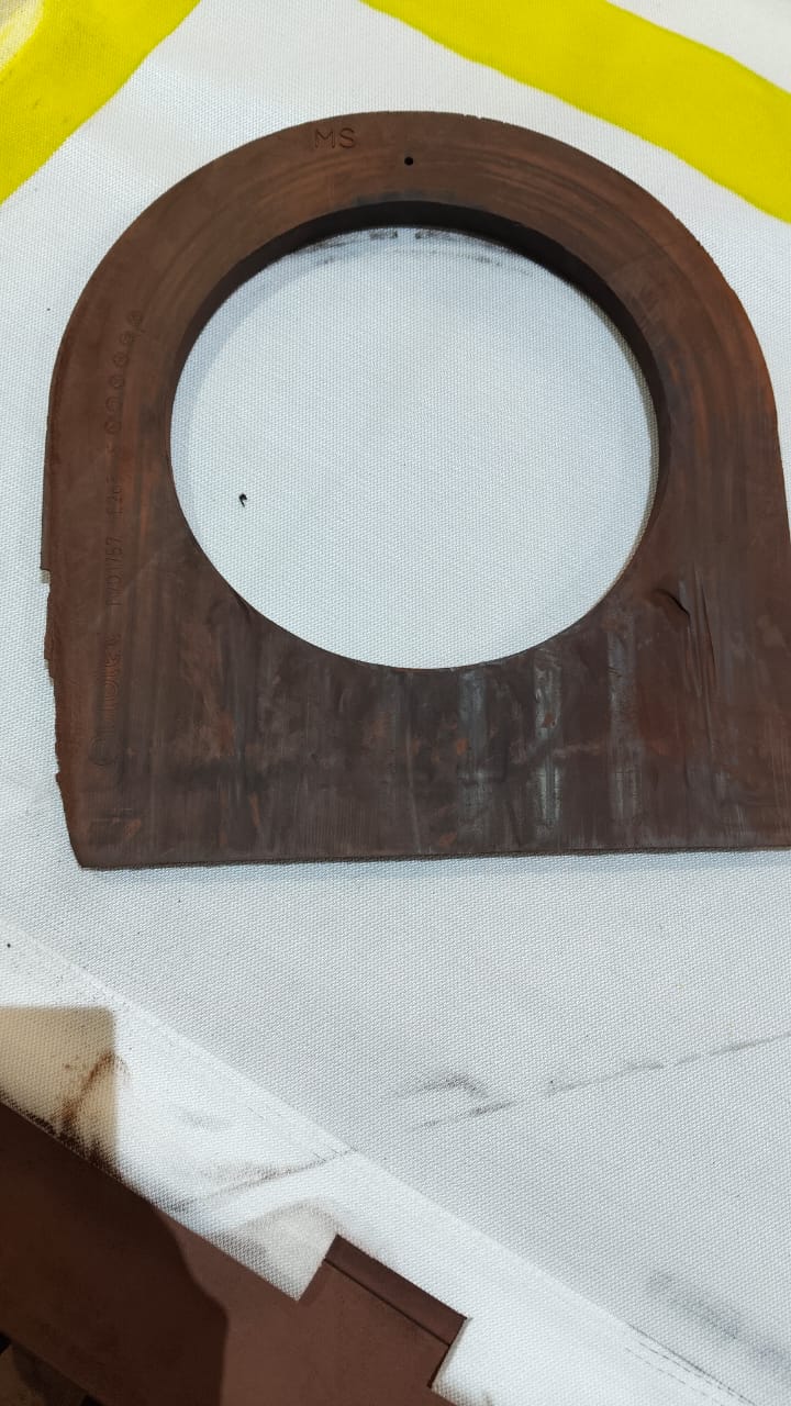 Rubber moulded goods