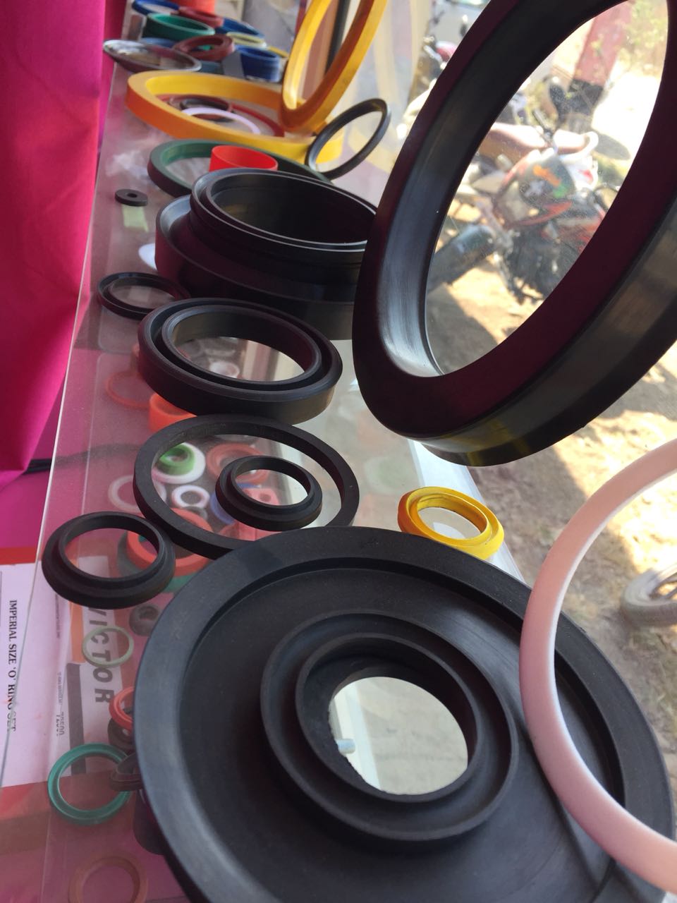 V SEALS / V RINGS