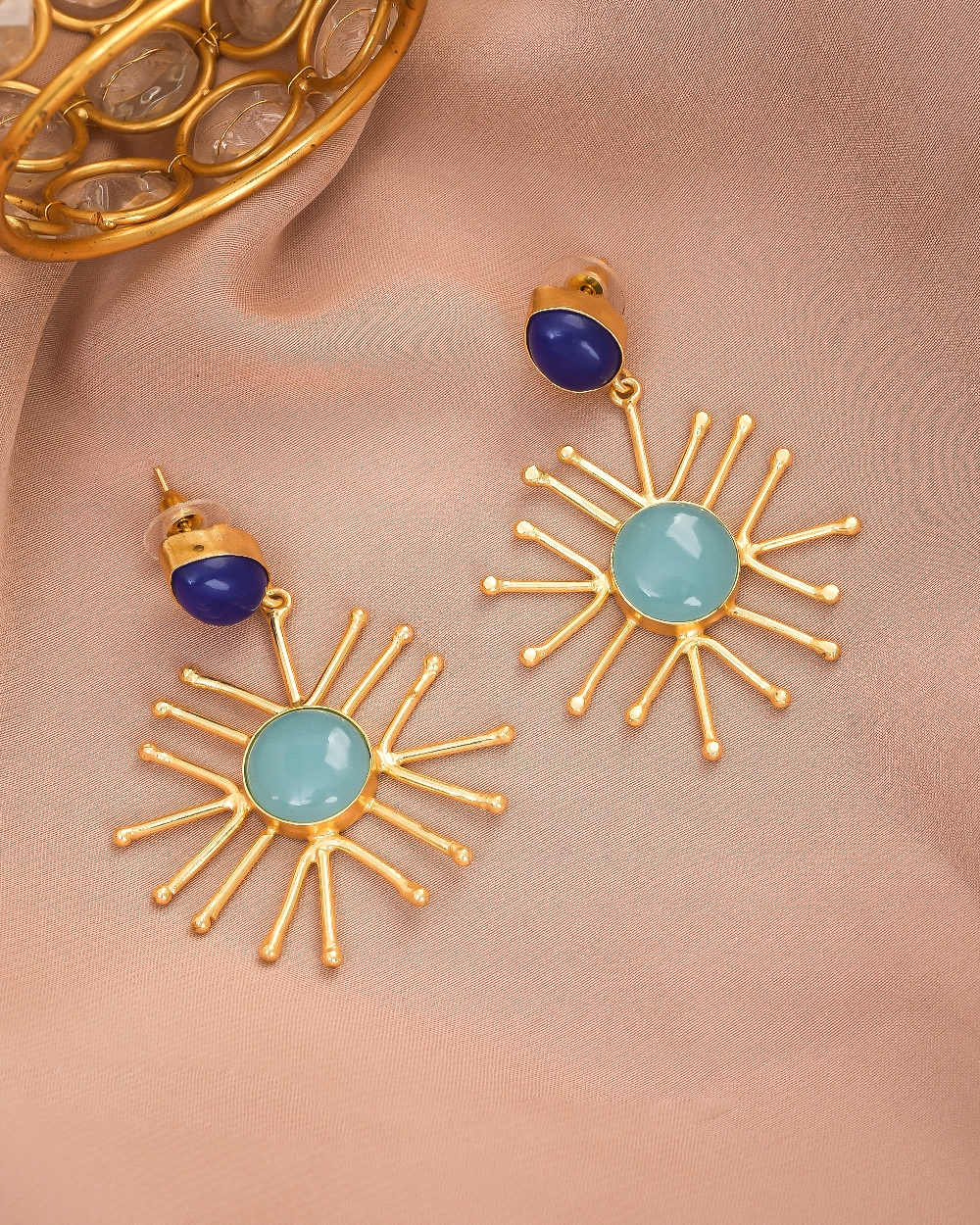 Antique Gold plated Charming Dangle Drop Earrings