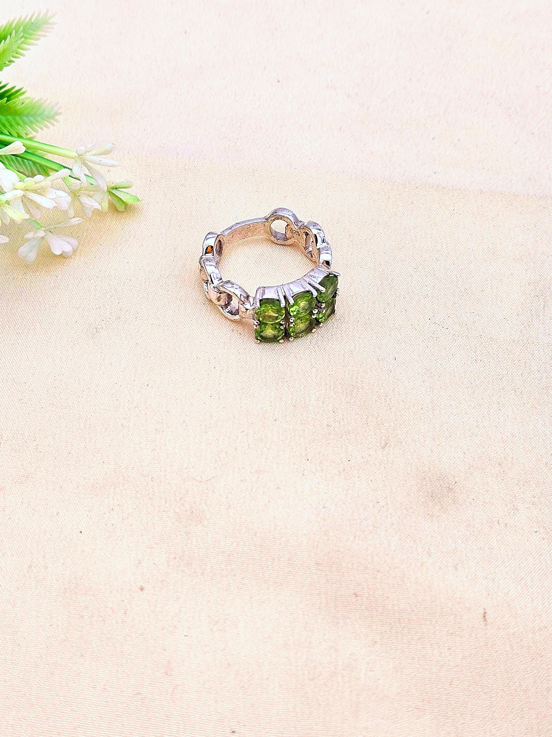 925 Sterling Silver Peridot Stone Ring