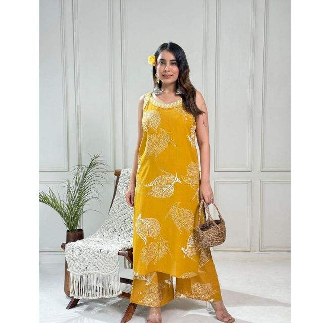 Top-Rated Rayon Cord-set Sleeveless Kurti with A Line palazzo for Women Ethnic Fashion Outfit with Uses in Wedding Party Festive & Office Wear