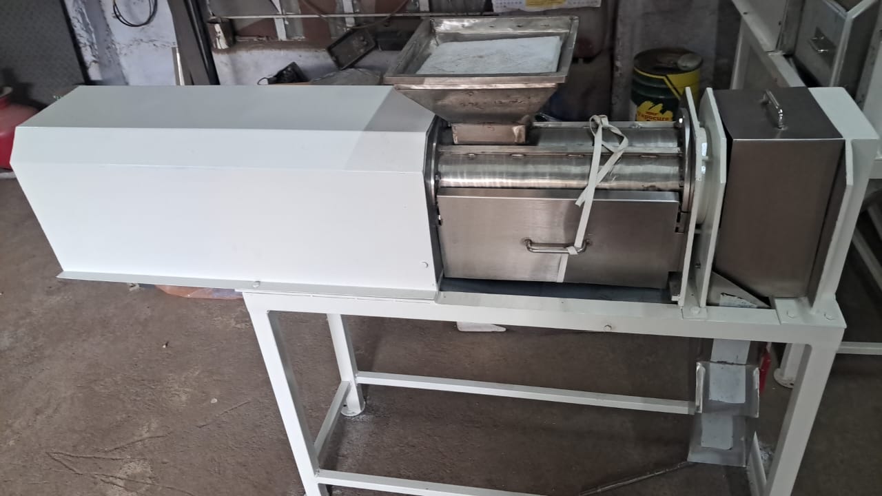 Mariya  Dragon fruit Juice Extractor Machine 