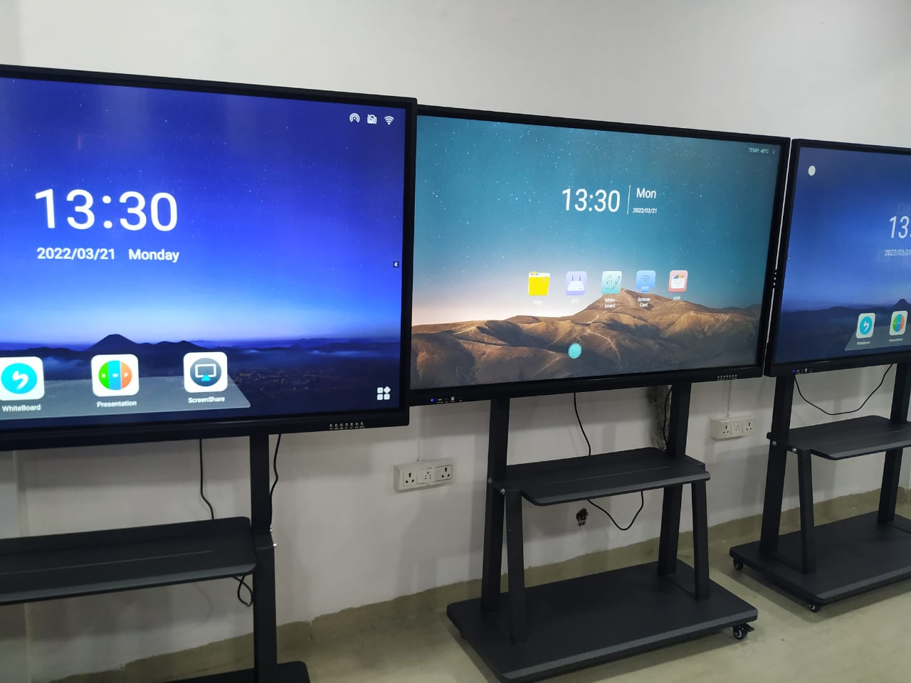 XTROWS Interactive Flat Panel Display (55” / 65” / 75” / 86” / 98” / 110”) – Smart Touch Display for Education & Corporate
