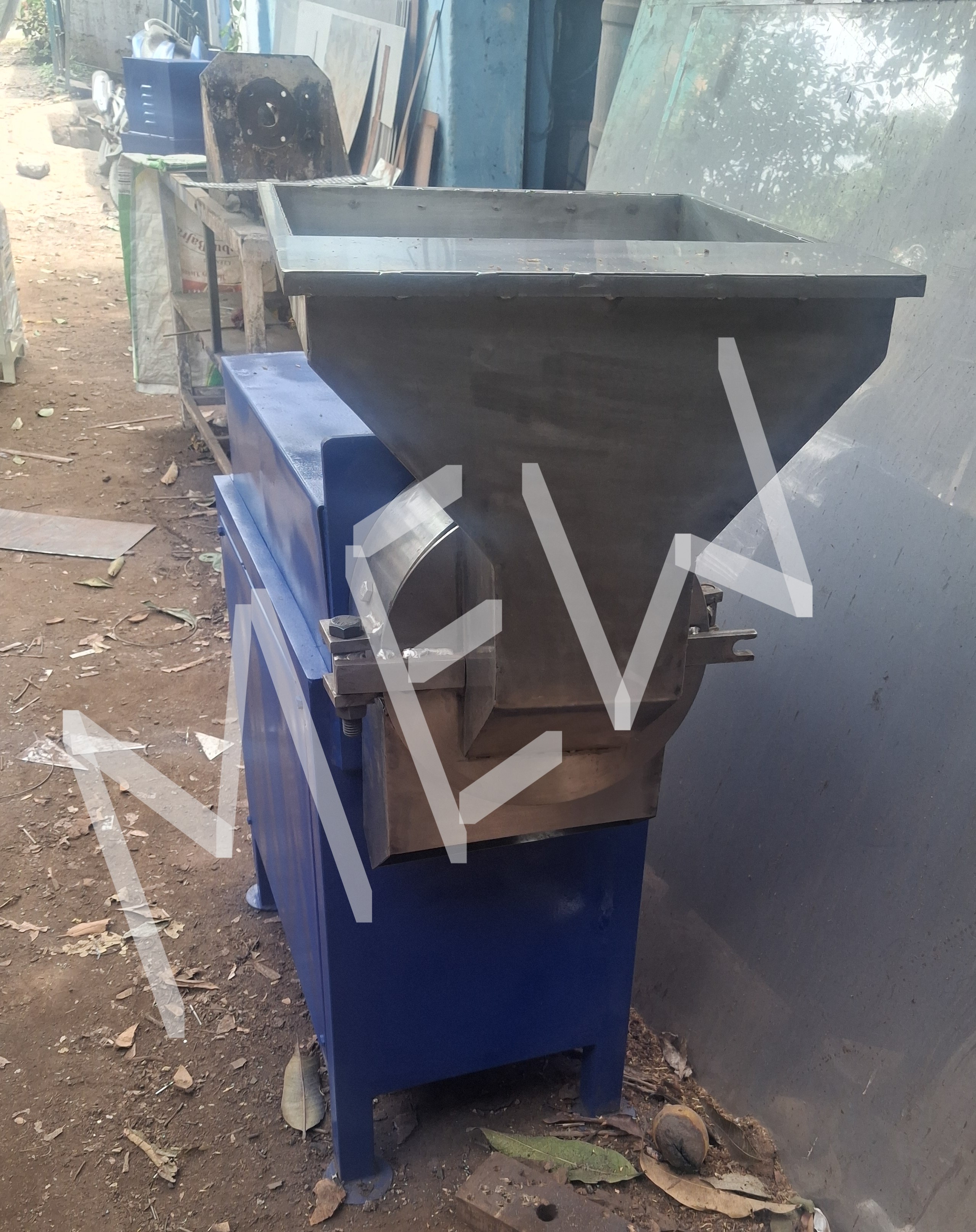 Mariya Coconut Pulverizer Machine -50 kg/hr,2 HP