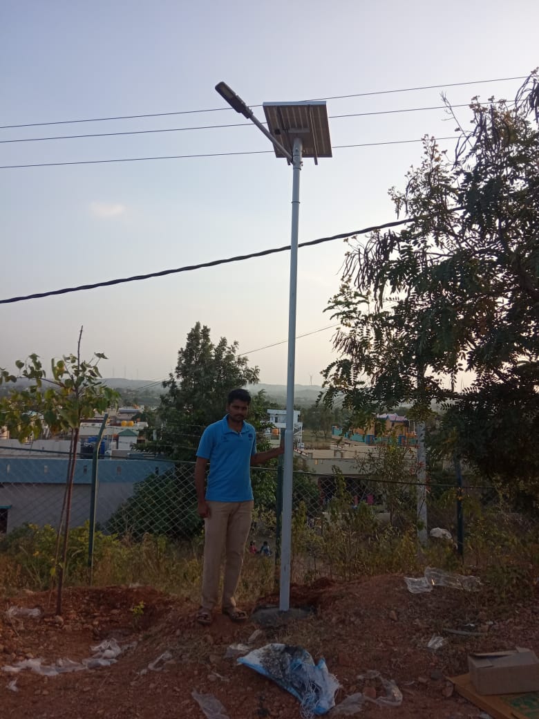 20W 2 in 1 Solar Street Light