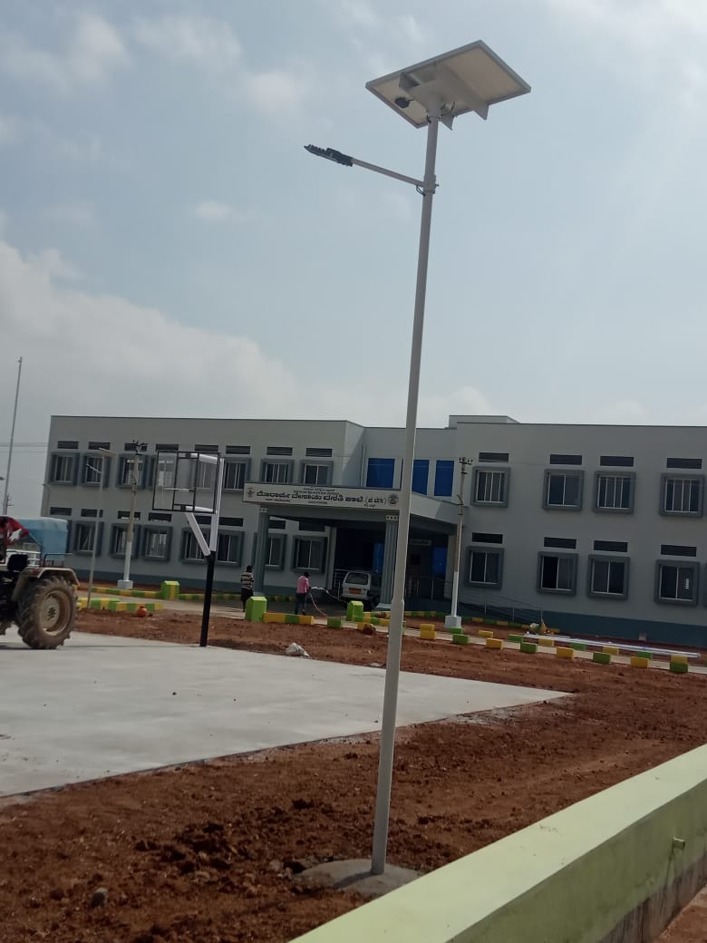 30W 2 in 1 Solar Street Light