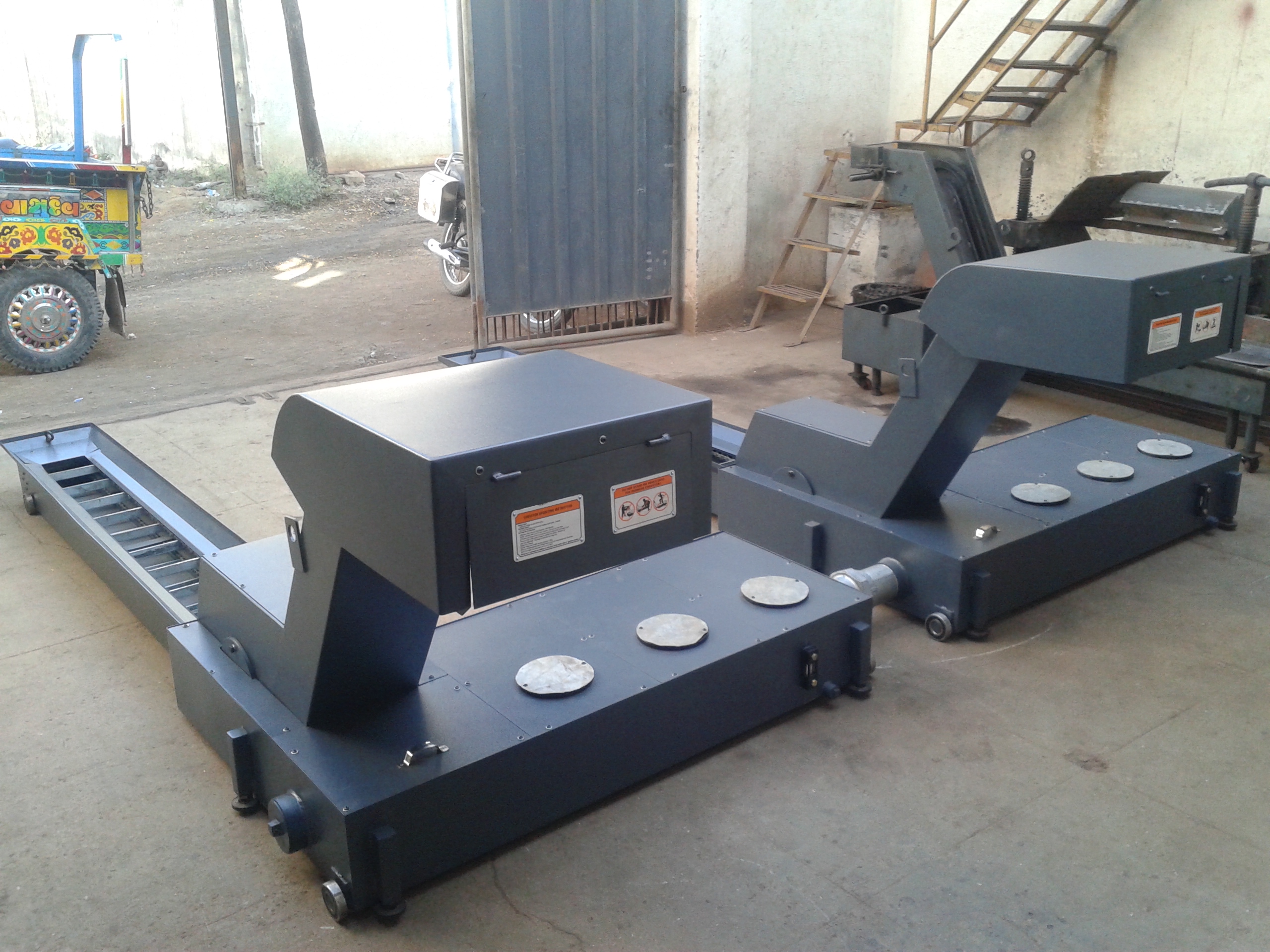 Conveyor System For VMC