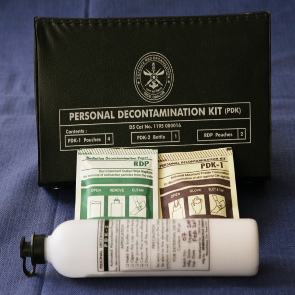 PERSONAL DECONTAMINATION KIT